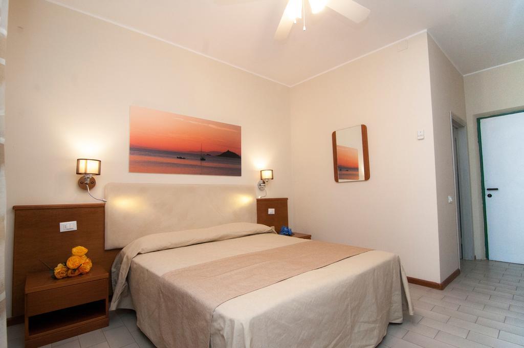 Hotel Marelba Cavo Esterno foto