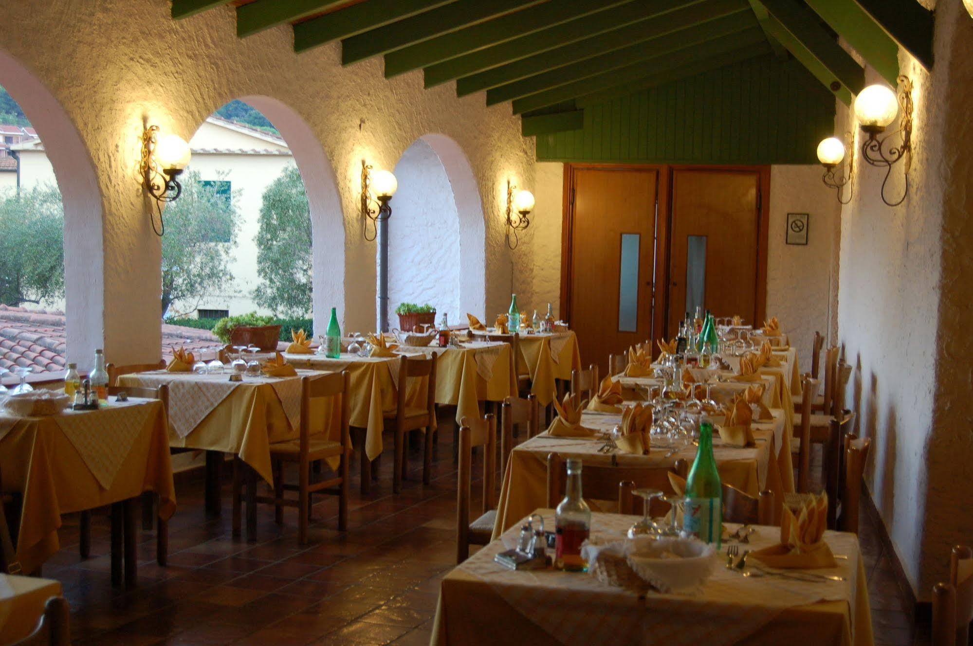 Hotel Marelba Cavo Esterno foto