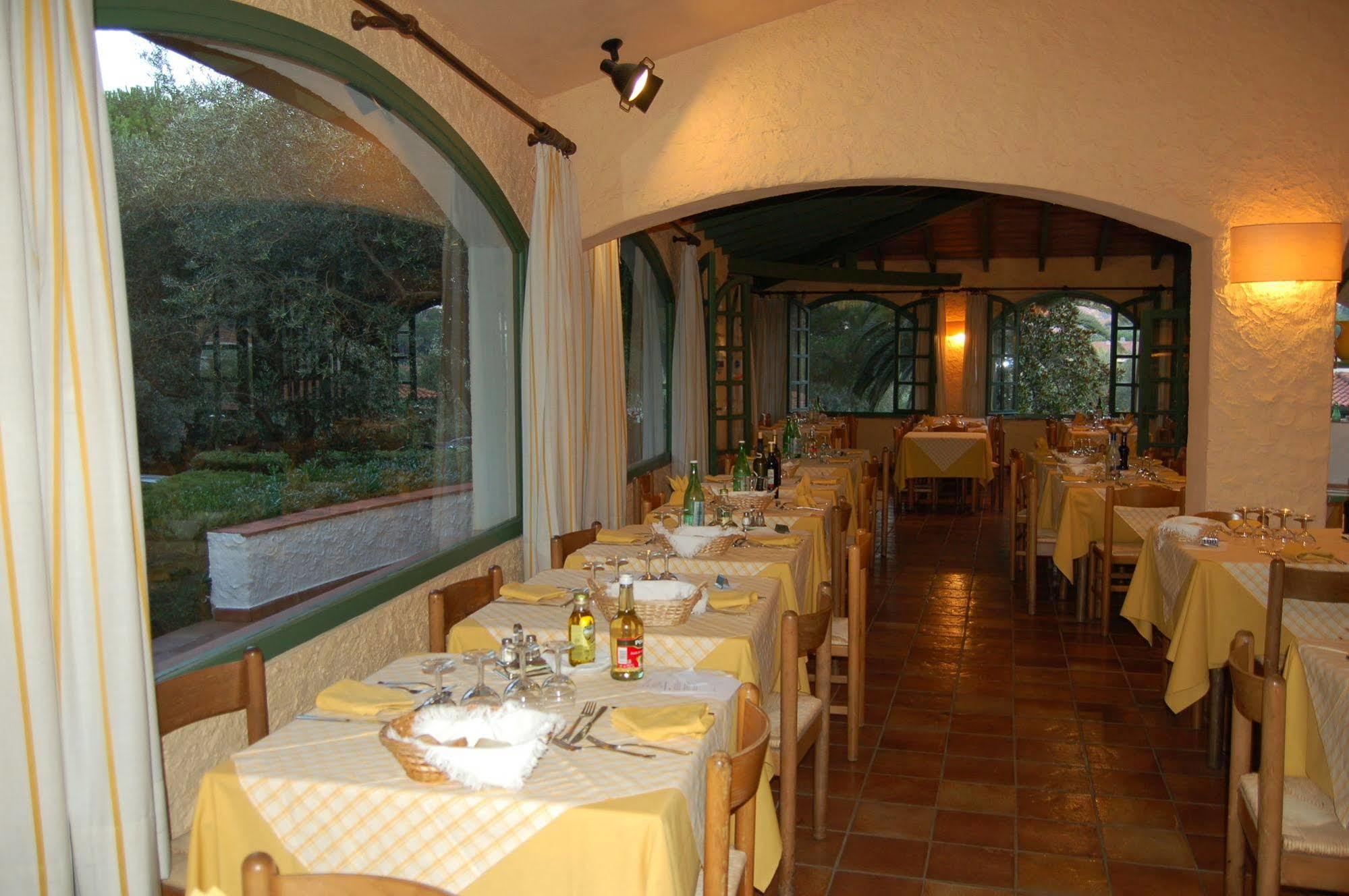 Hotel Marelba Cavo Esterno foto