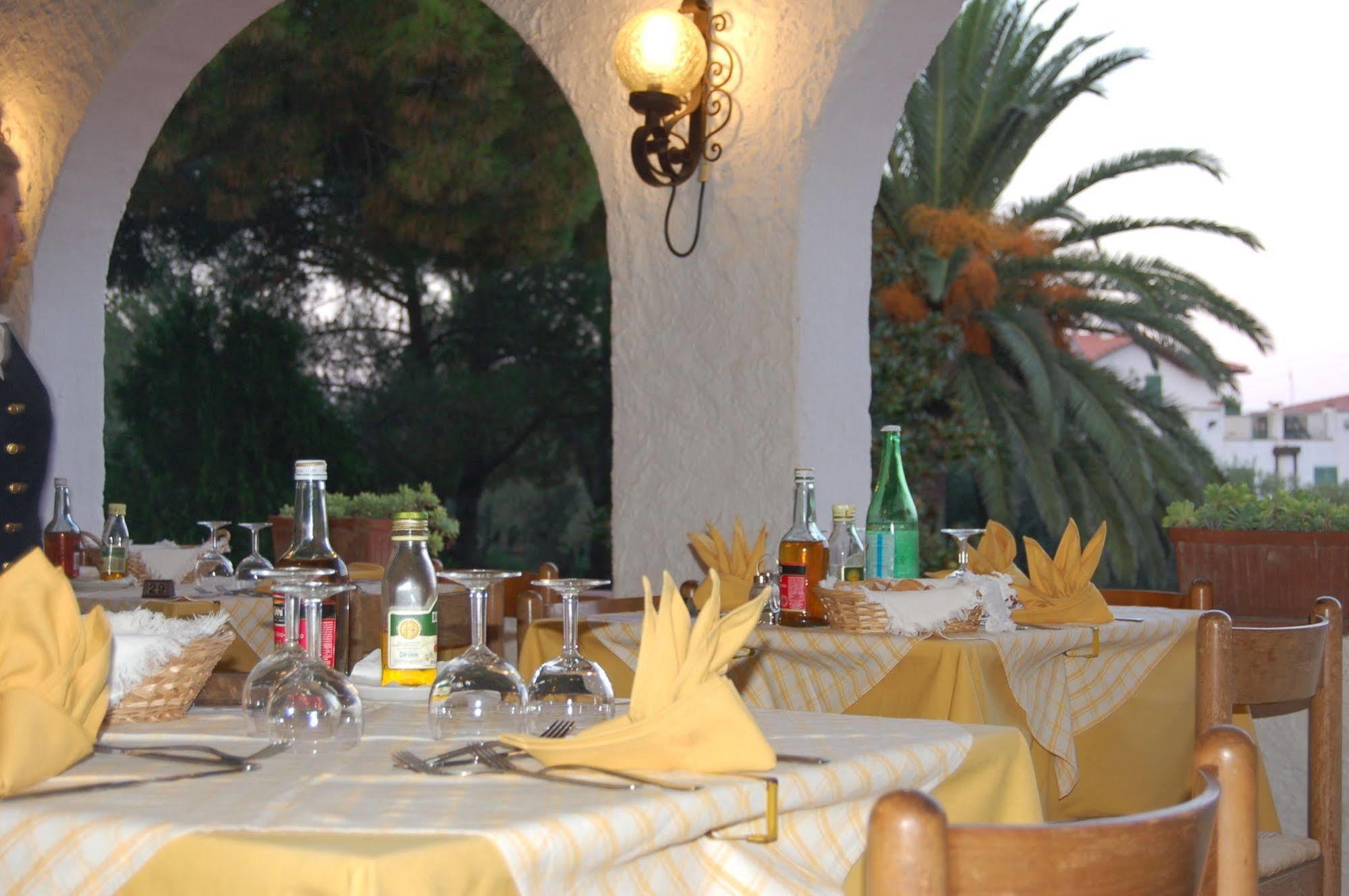 Hotel Marelba Cavo Esterno foto